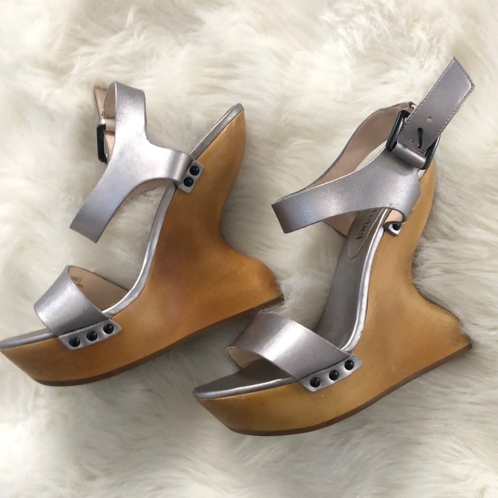 Luxury Rebel wedges